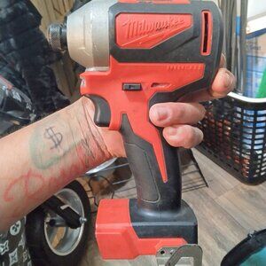 Milwaukee impact drill